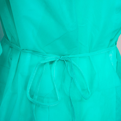 Non Woven Disposable Isolation Gowns Lint Free Breathable For Hospital